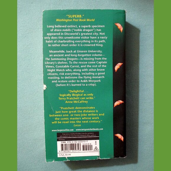 Book: Guards! Guards! by Terry Pratchett - Picture 8 of 8